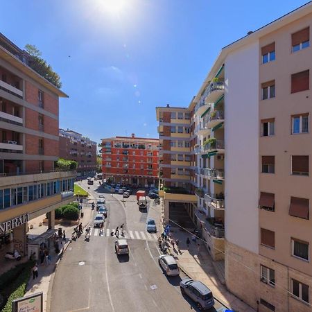 Nordic Style - 5 Min Dall'Arena & Parcheggio Verona Bagian luar foto